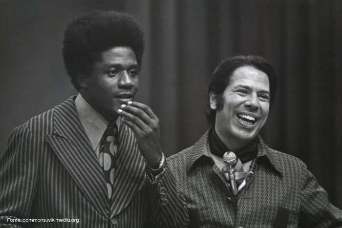 Silvio Santos e Tony Tornado no extinto Correio da Manhã.