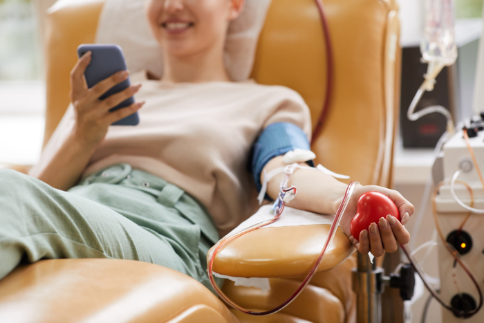 Junho-Vermelho: Dicas práticas para o dia da doação de sangue, como alimentação leve, descanso e hidratação adequada.